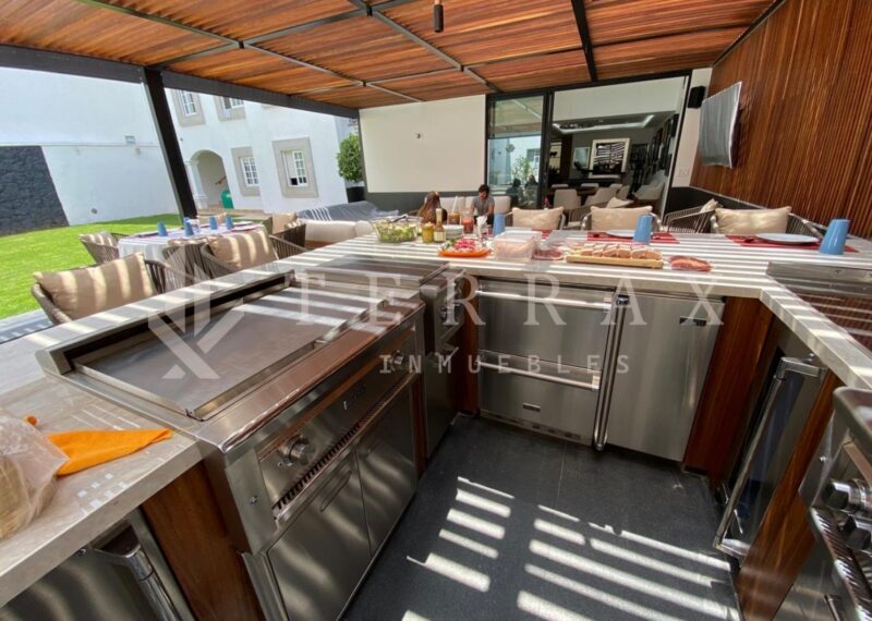 Mansión de lujo, en venta en Jardines del Pedregal, CDMX