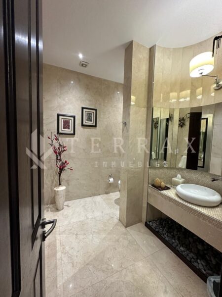 Mansión de lujo, en venta en Jardines del Pedregal, CDMX