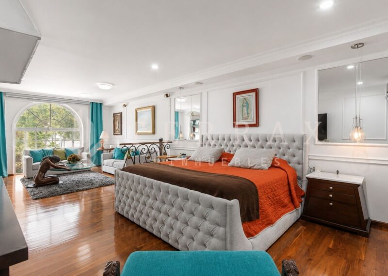 Mansión de lujo, en venta en Jardines del Pedregal, CDMX