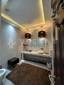Mansión de lujo, en venta en Jardines del Pedregal, CDMX