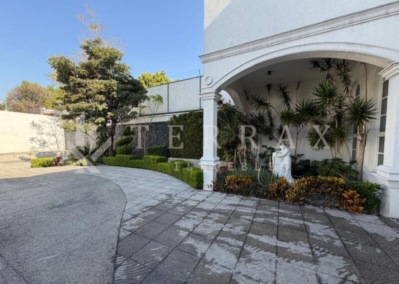 Mansión de lujo, en venta en Jardines del Pedregal, CDMX