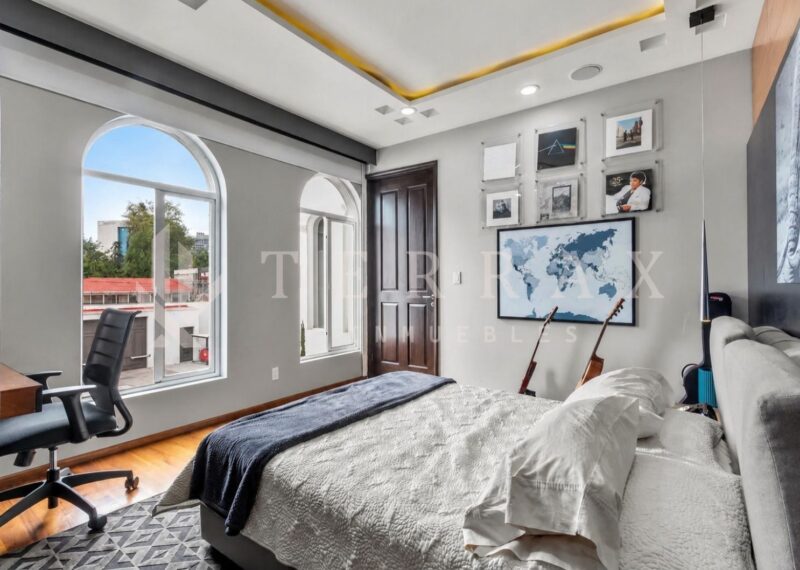 Mansión de lujo, en venta en Jardines del Pedregal, CDMX